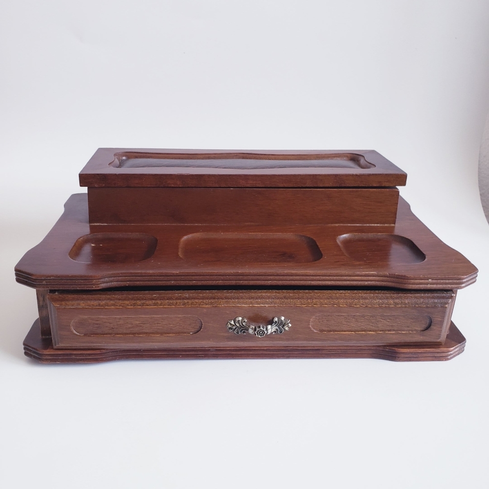 Vtg LONDON Wood Leather Felt 2-tiered Dresser Top#